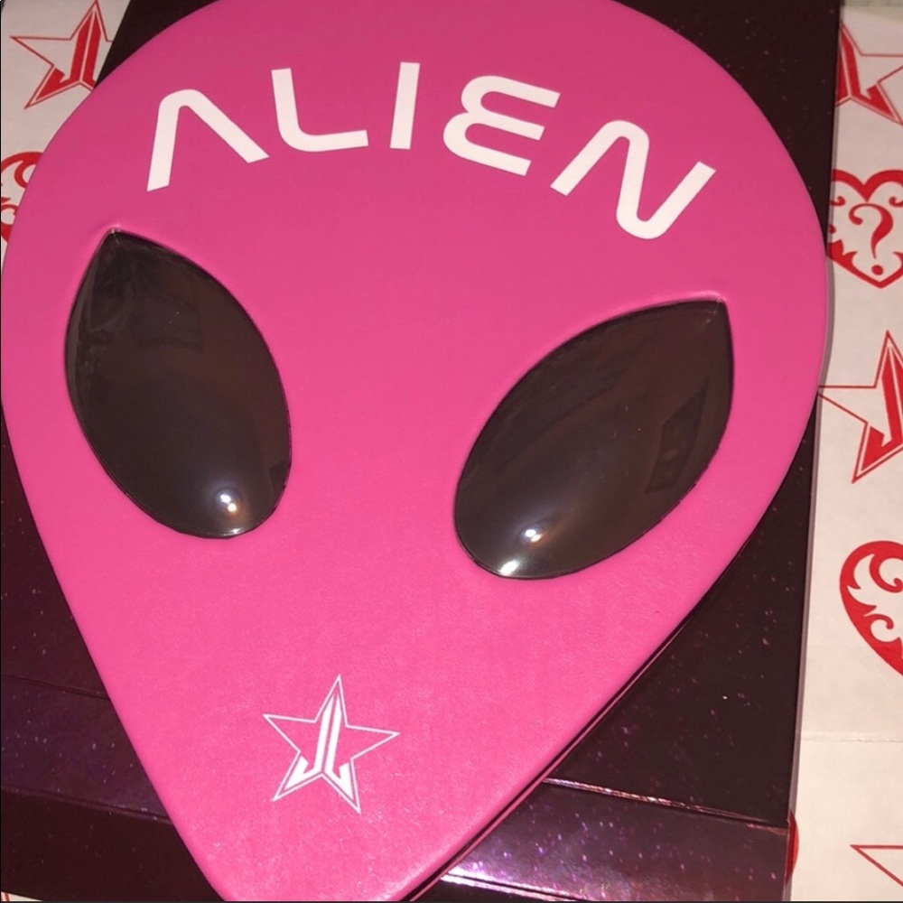 Jeffree Star Cosmetics Alien Eyeshadow Palette